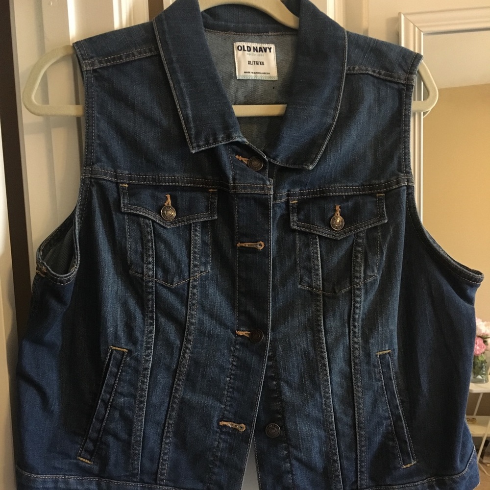 Like New! Old navy jean/denim vest